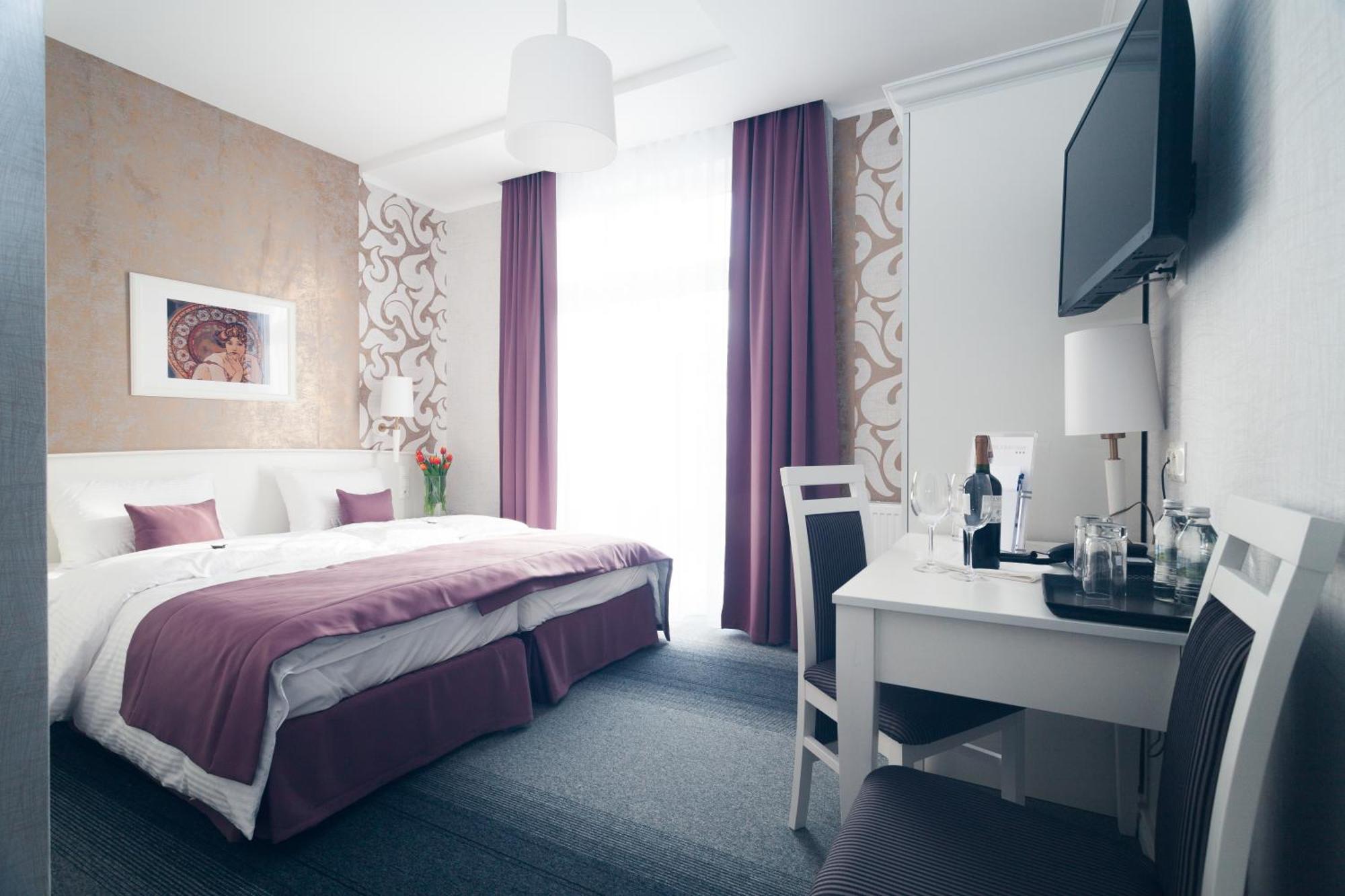 Pod Ratuszem Wieluń Quarto foto