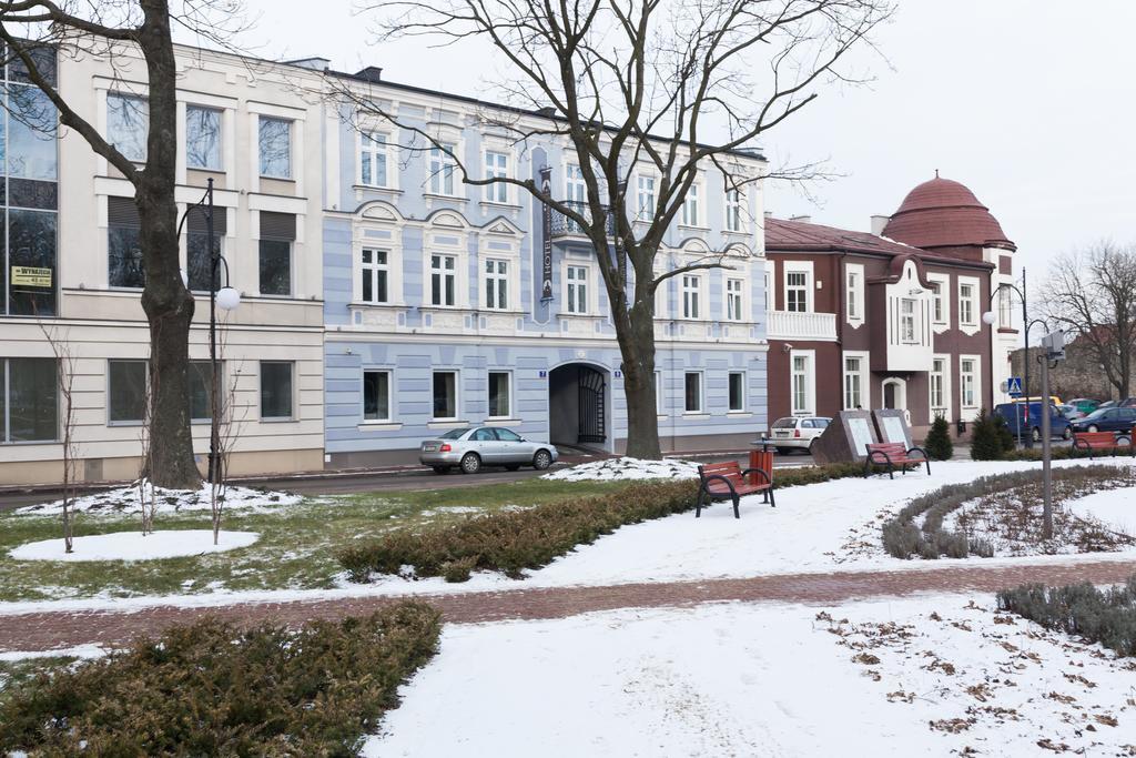 Pod Ratuszem Wieluń Exterior foto